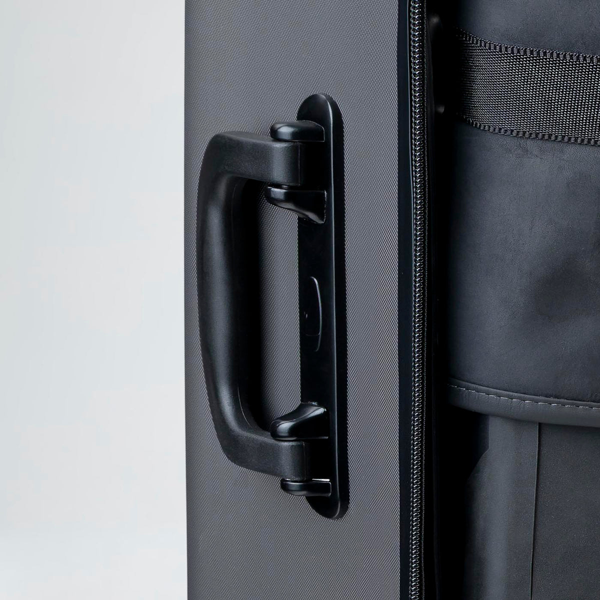 AVGAR Uforia Travel Case product detail 3