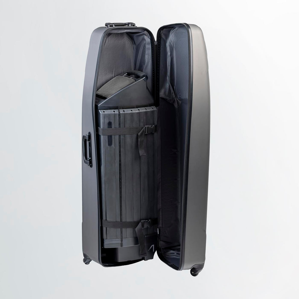 AVGAR Uforia travel case for golf bag protection